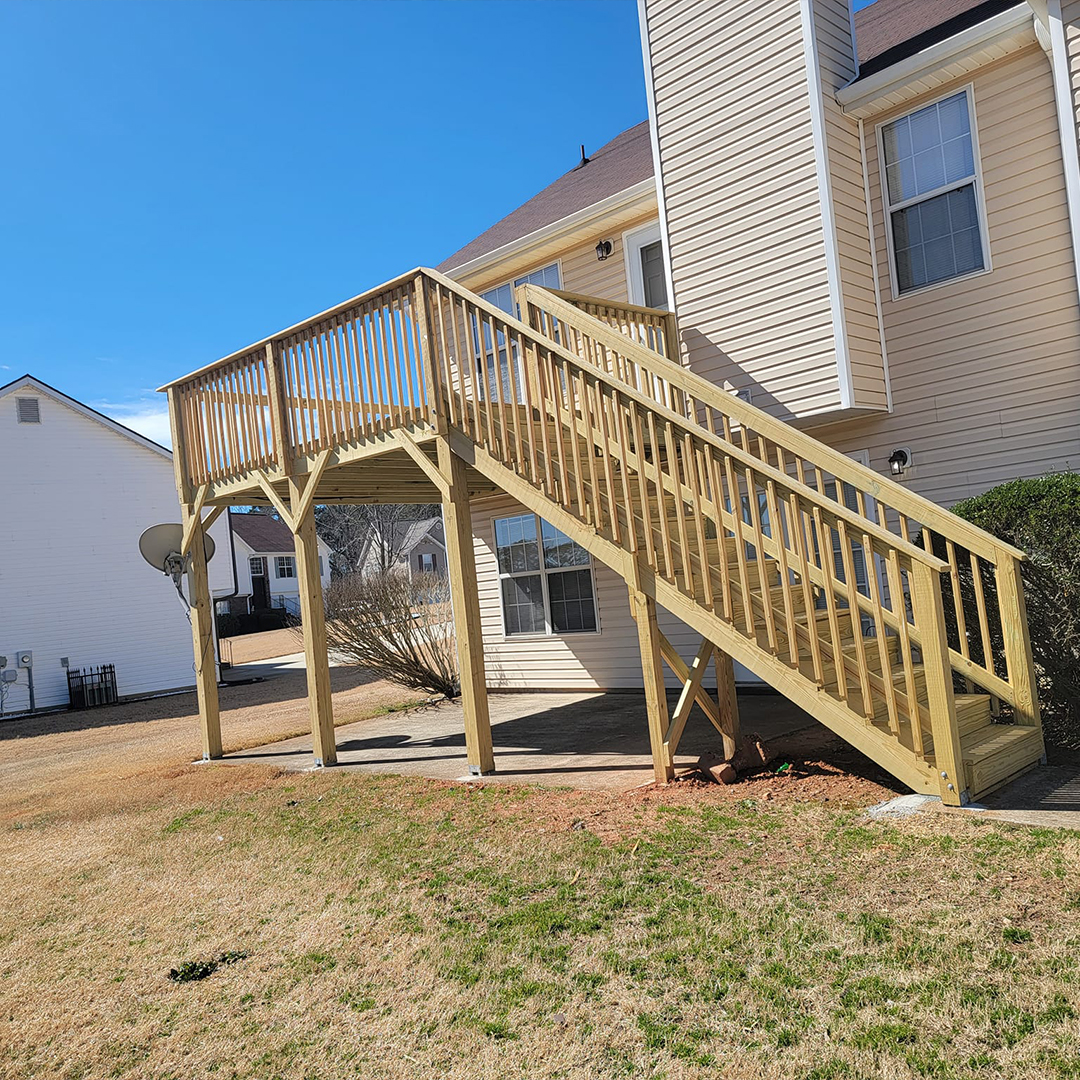 Custom Wood and Composite Deck Building